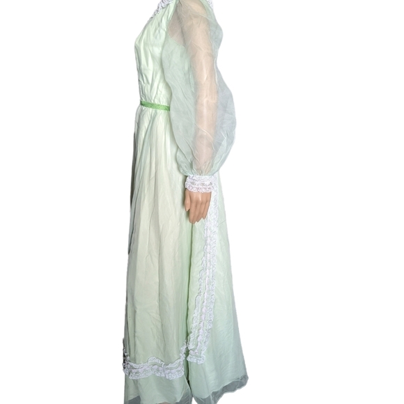 Vintage 70s Nadine Pale Green Tulle & Daisy Trim Cocktail Party Prom Dress Gown - Picture 6 of 10